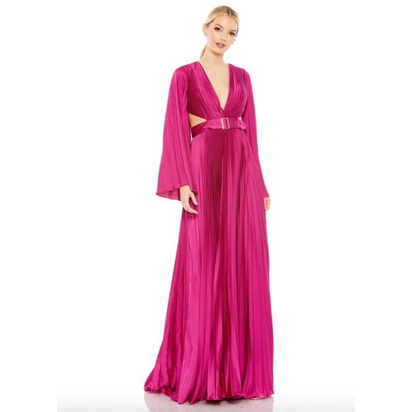 Mac Duggal Dresses & Skirts - MAC DUGGAL Dress Size 2 Evening Gown NEW Fuchsia Pleated Cut Out Lace Up Back